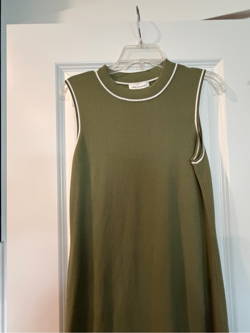 Sleeveless Olive Midi Dress with White Trim - Picture 3 of 4